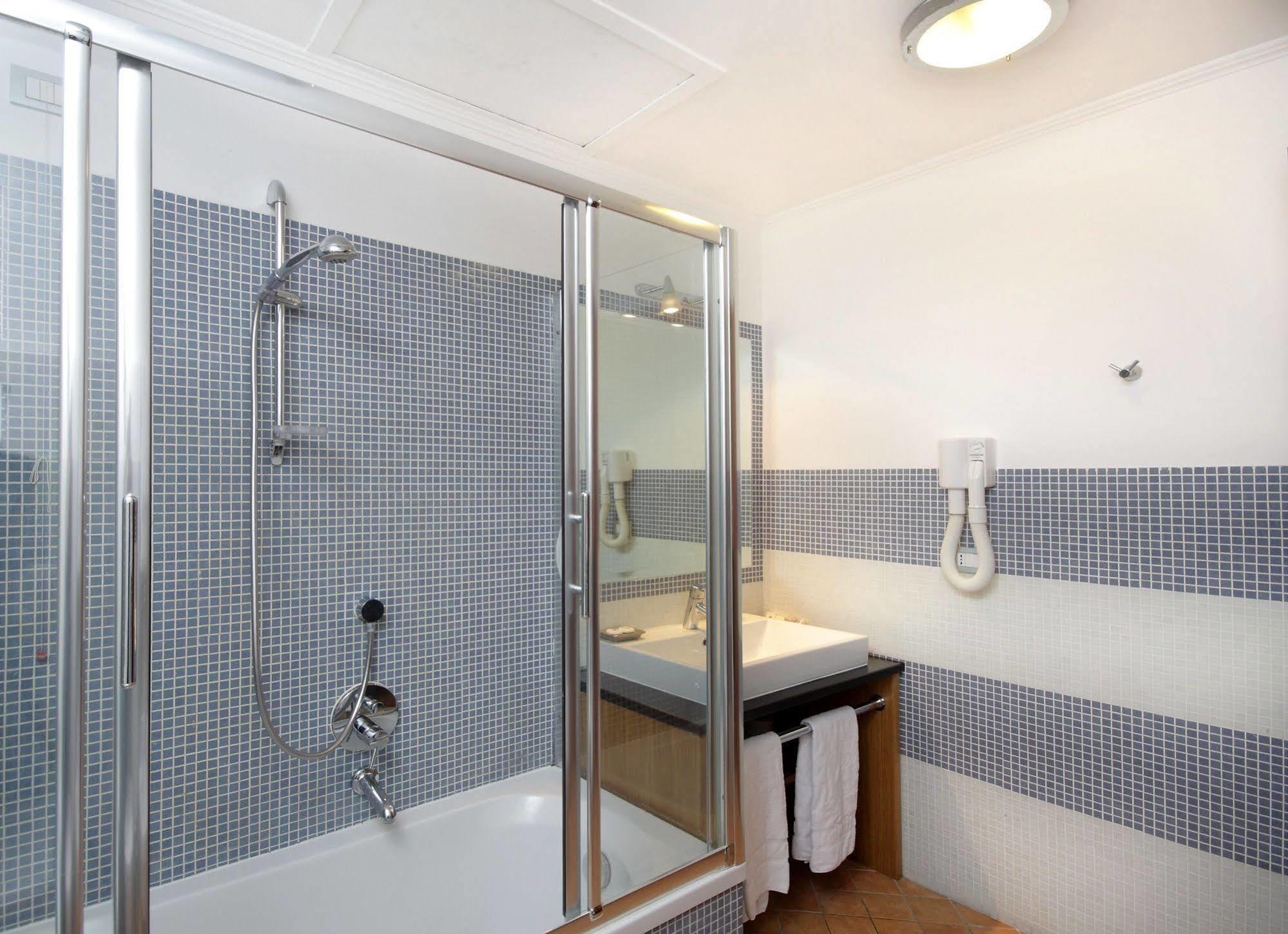 Отель Relais Pierret Рим Экстерьер фото