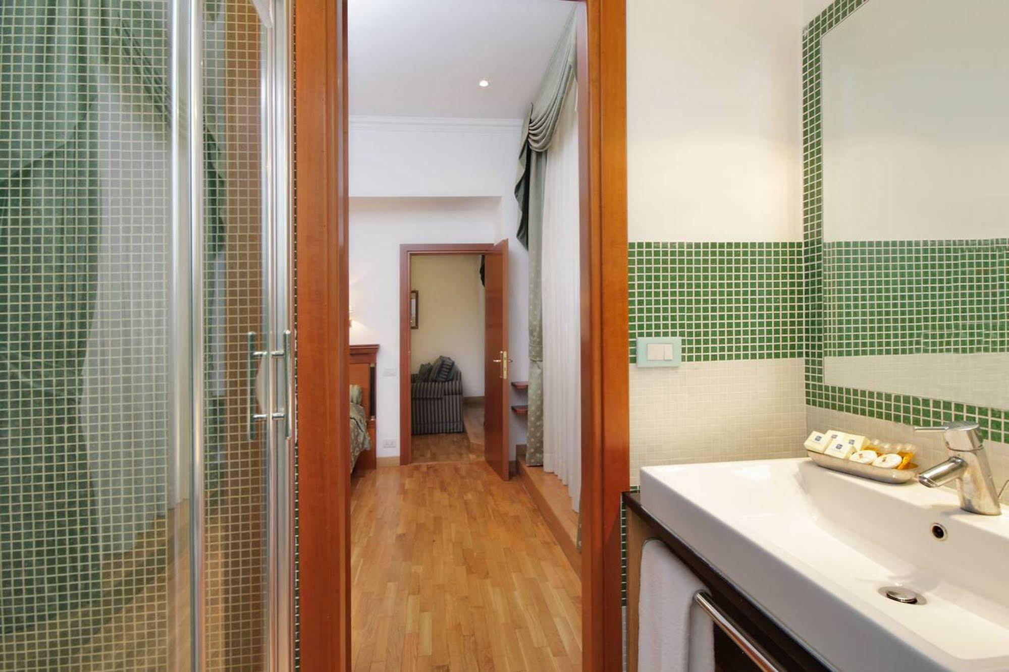 Отель Relais Pierret Рим Экстерьер фото