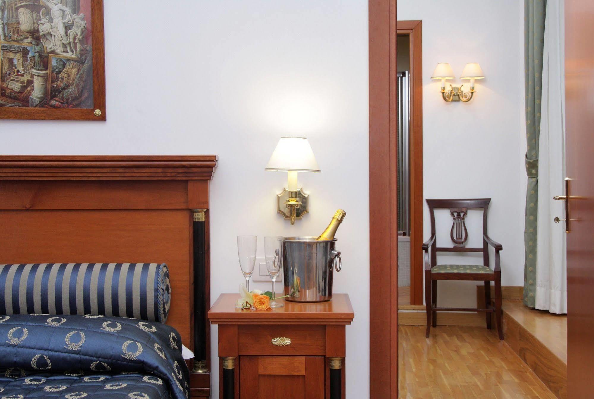 Отель Relais Pierret Рим Экстерьер фото